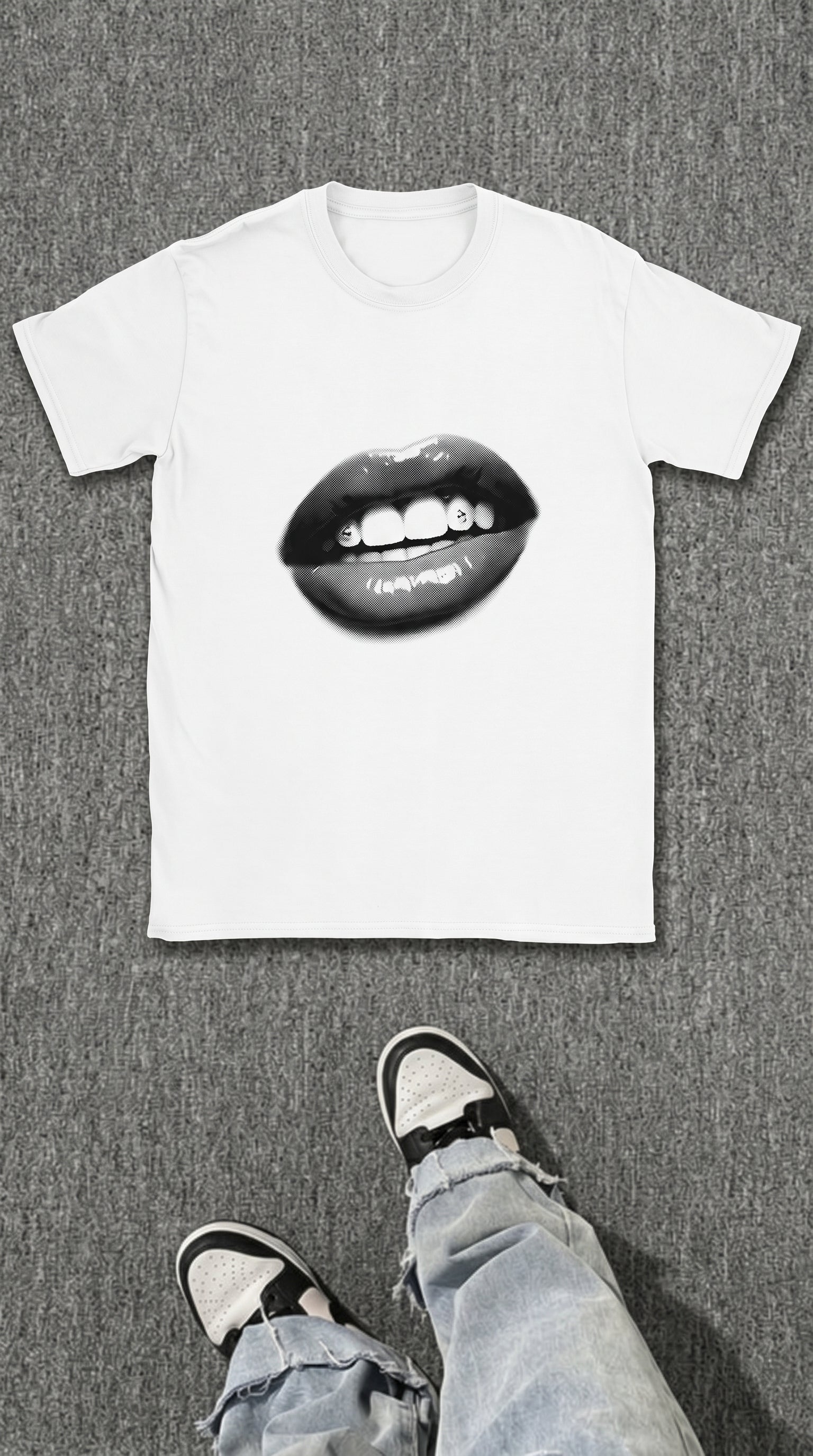 LIPS ATTITUDE TEE